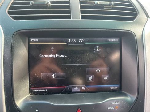 Used 2014 Ford Explorer XLT w/ Equipment Group 202A image 3