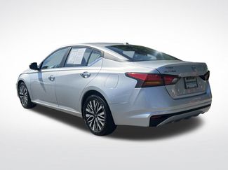 Used 2025 Nissan Altima 2.5 SV FWD video 3