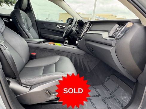 Certified 2025 Volvo XC60 B5 Core AWD/4WD image 35