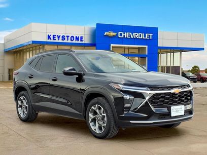 Used 2025 Chevrolet Trax LT