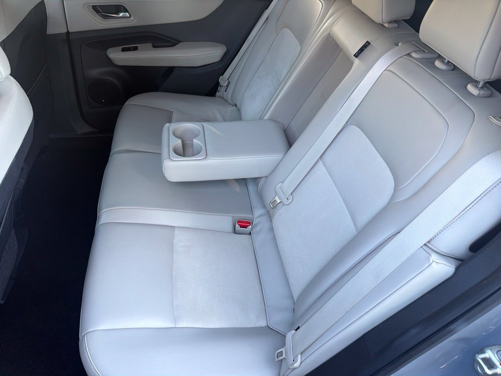 Used 2024 Nissan Ariya FWD image 11