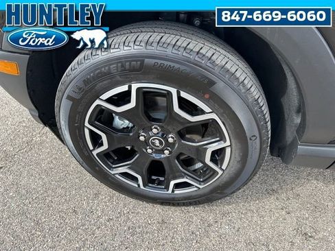 Used 2025 Ford Bronco Sport Outer Banks w/ Outer Banks Tech Package+ image 8