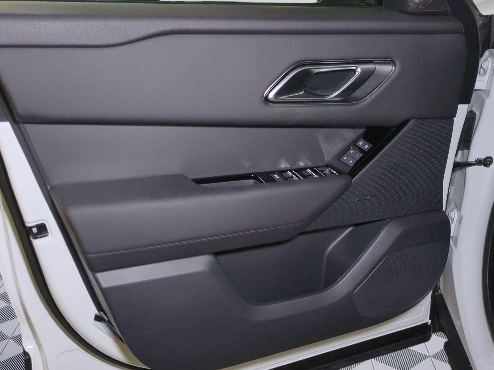New 2026 Land Rover Range Rover Velar S AWD/4WD image 11