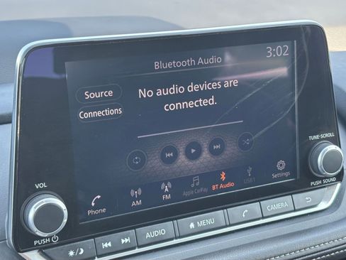 Used 2025 Nissan Rogue SV image 20