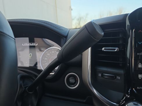 Used 2024 RAM 2500 Laramie image 25