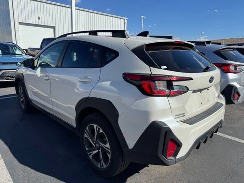 Used 2024 Subaru Crosstrek 2.0i Premium AWD/4WD image 4