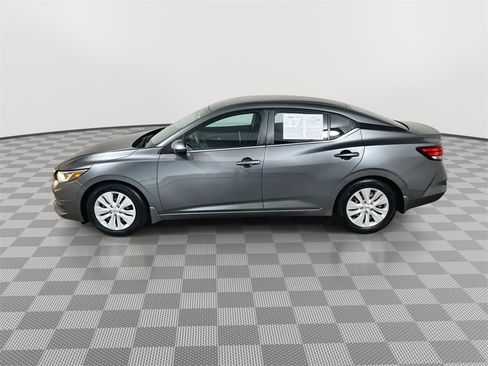 Certified 2022 Nissan Sentra S image 5