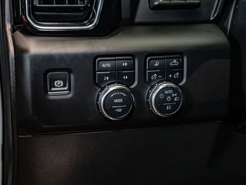 Used 2025 GMC Sierra 1500 Denali w/ Technology Package image 21