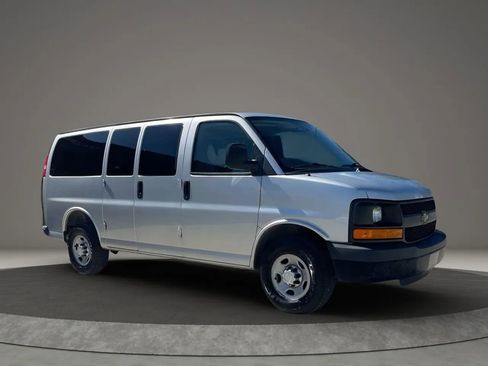 Used 2016 Chevrolet Express 2500 LS image 12