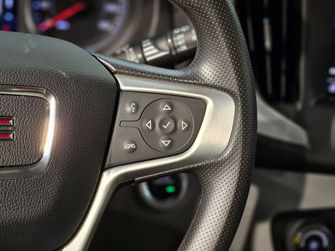 Used 2023 GMC Terrain SLE image 27