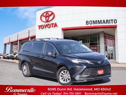 Used 2022 Toyota Sienna XLE