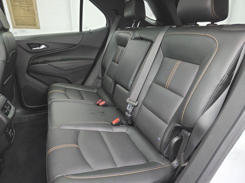 Used 2022 Chevrolet Equinox Premier image 14