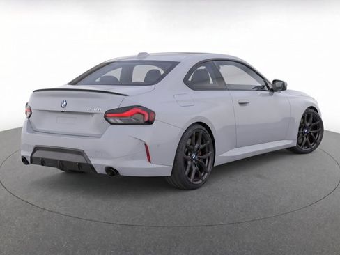 Used 2025 BMW 230i Coupe w/ M Sport Package RWD image 3