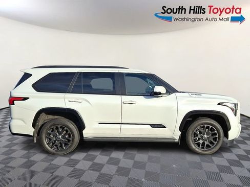 Certified 2024 Toyota Sequoia Platinum AWD/4WD image 7
