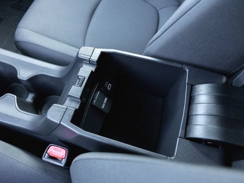 Certified 2026 Toyota Corolla Cross LE FWD image 22