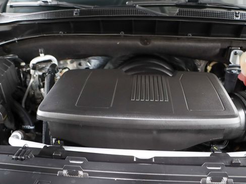 Used 2023 Chevrolet Tahoe Z71 w/ Luxury Package image 36