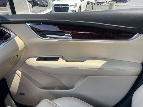 Used 2019 Cadillac XT5 Luxury AWD/4WD image 21