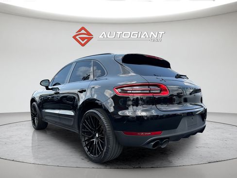 Used 2018 Porsche Macan AWD/4WD image 5