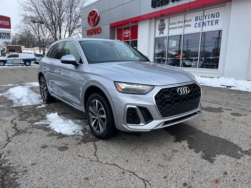 Used 2023 Audi Q5 2.0T Prestige w/ Prestige Package image 8