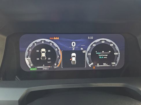 Used 2025 Toyota Tacoma Limited image 18