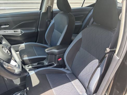 Used 2025 Nissan Versa SV FWD image 22