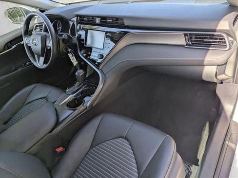 Used 2019 Toyota Camry SE FWD image 20