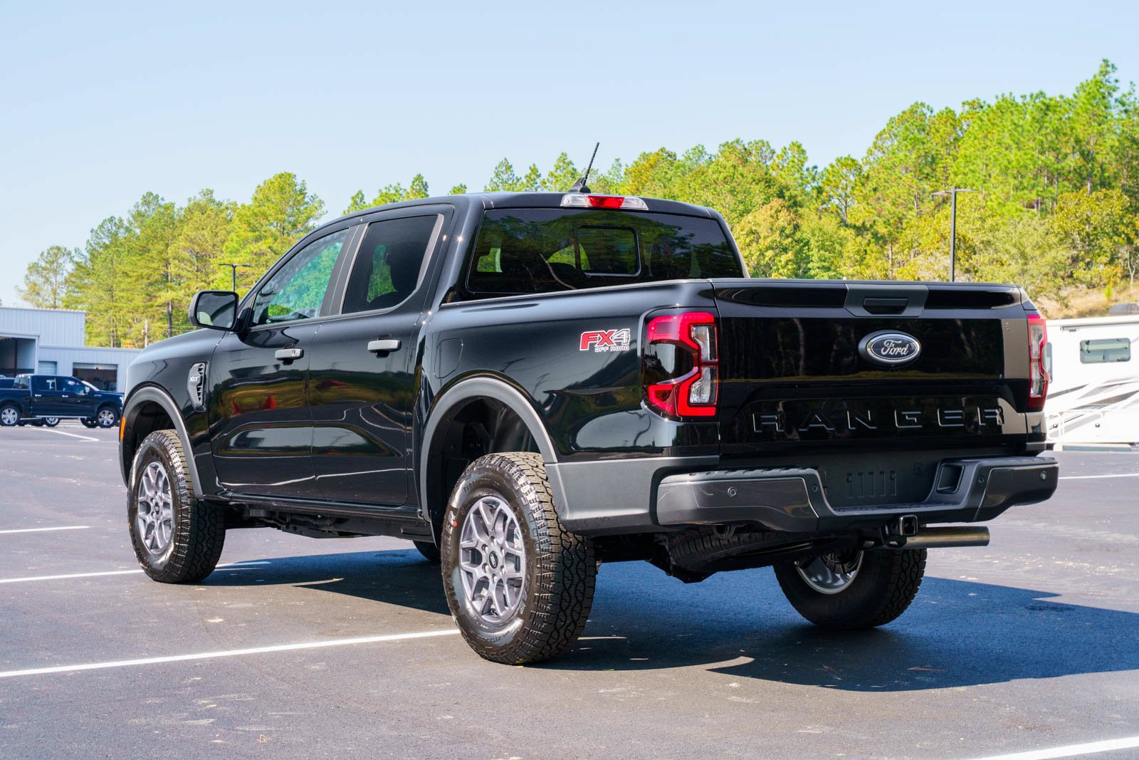 New 2026 Ford Ranger XLT w/ Equipment Group 301A High AWD/4WD image 4