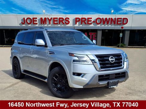 Used 2022 Nissan Armada SL w/ Captain's Chairs Package RWD image 1