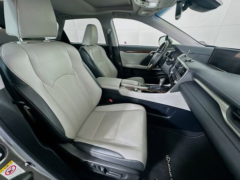 Used 2018 Lexus RX 350L FWD image 32