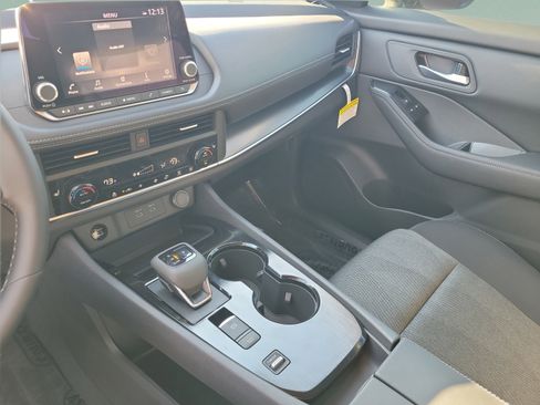 Certified 2026 Nissan Rogue SV w/ Cold Weather Package FWD image 33