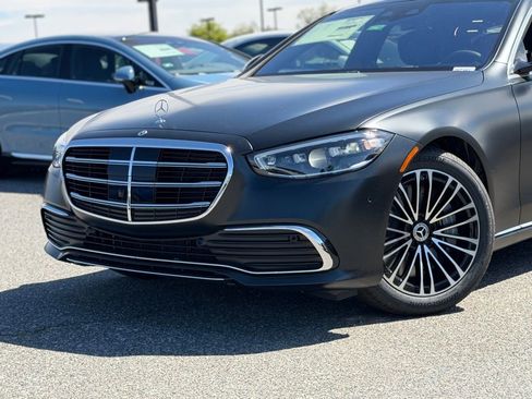 New 2026 Mercedes-Benz S 580e 4MATIC Sedan image 3