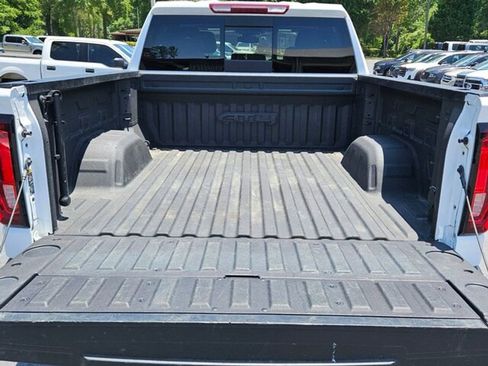 Used 2024 GMC Sierra 1500 AT4 w/ AT4 Preferred Package image 12