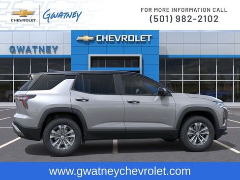 New 2026 Chevrolet Equinox LT w/ Convenience Package II FWD image 5