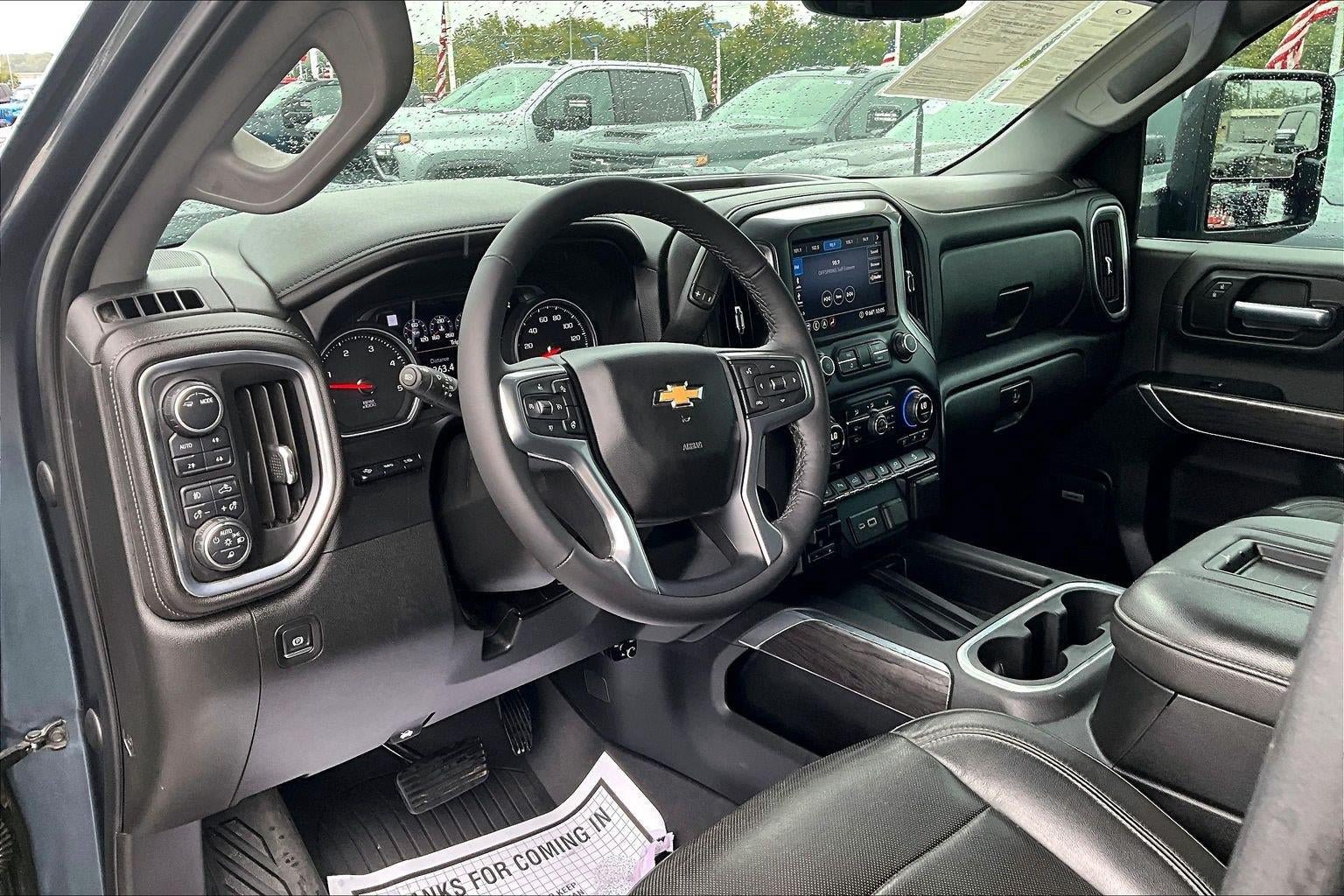 Used 2020 Chevrolet Silverado 2500 LTZ w/ LTZ Premium Package AWD/4WD image 13
