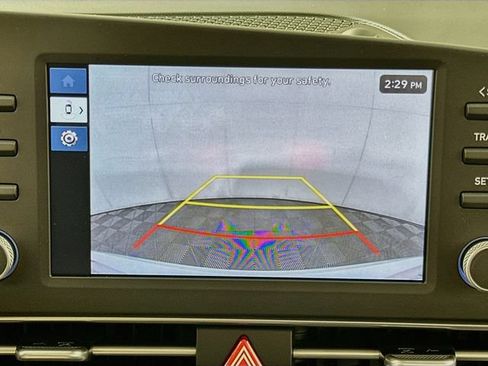 Used 2025 Hyundai Elantra SE FWD image 16