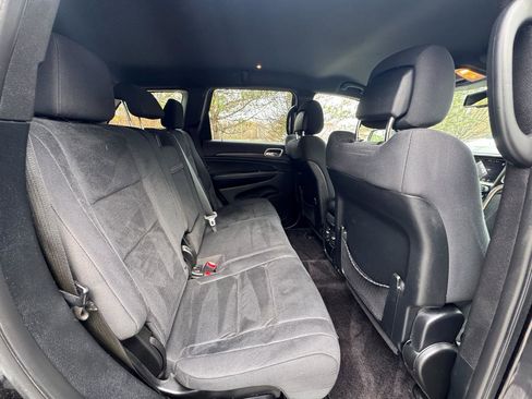 Used 2016 Jeep Grand Cherokee Laredo w/ Quick Order Package 23E image 15