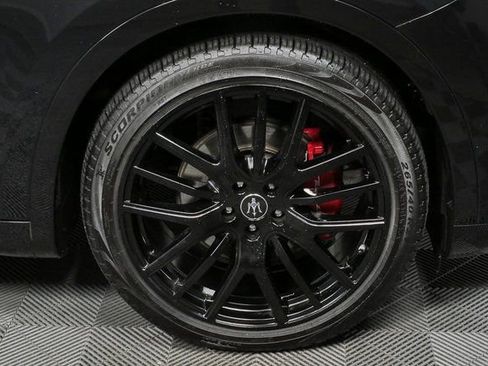 Certified 2022 Maserati Levante GT image 6