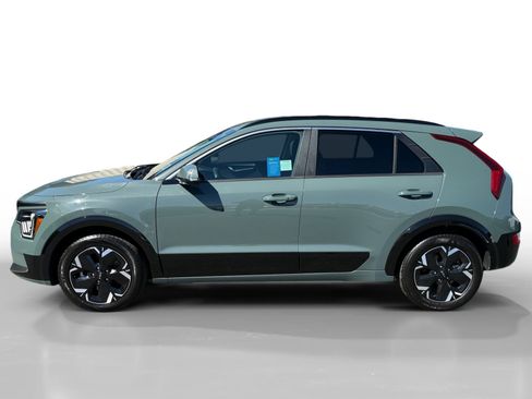 Used 2024 Kia Niro Wind FWD image 2