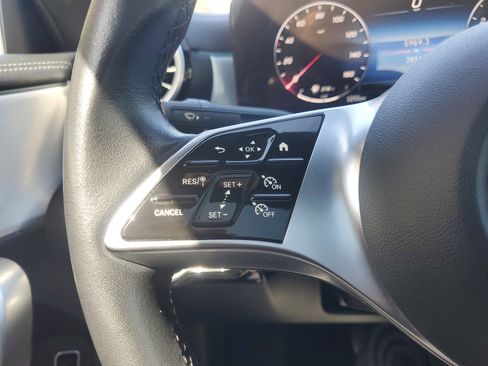 Used 2025 Mercedes-Benz CLA 250 image 21