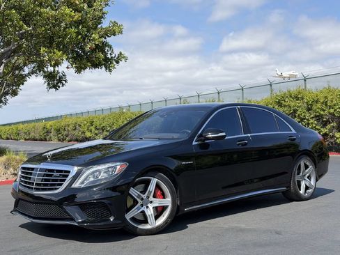Used 2015 Mercedes-Benz S 63 AMG 4MATIC Sedan image 4