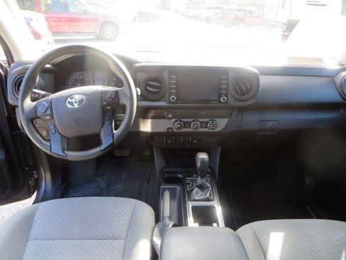 Used 2020 Toyota Tacoma SR RWD image 12