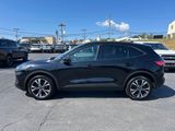 Used 2022 Ford Escape SE w/ SE Sport Appearance Package image 5