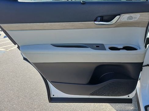 Used 2021 Hyundai Palisade Limited image 26