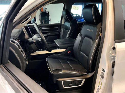 Used 2022 RAM 1500 Laramie image 8