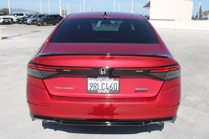 Used 2025 Honda Accord Sport image 4