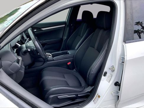 Used 2020 Honda Civic Sport image 7