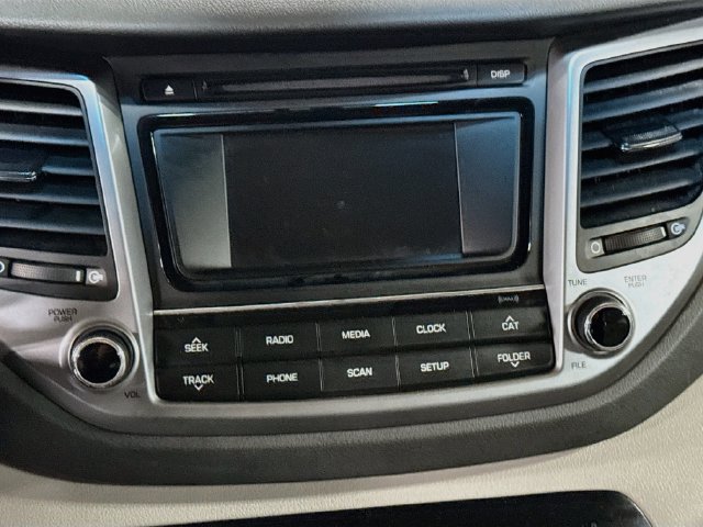 Used 2017 Hyundai Tucson SE w/ SE Popular Package 02 AWD/4WD image 18