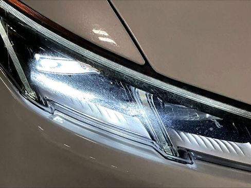 Used 2022 Ford Mustang Mach-E Premium image 29