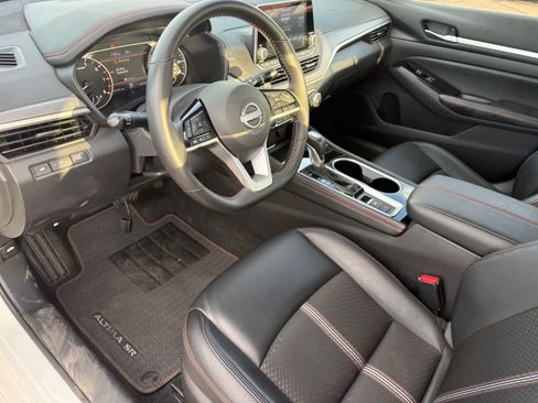 Used 2025 Nissan Altima 2.5 SR AWD/4WD image 16