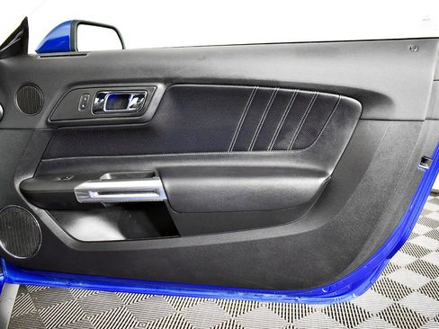 Used 2017 Ford Mustang GT Premium w/ Equipment Group 401A image 30